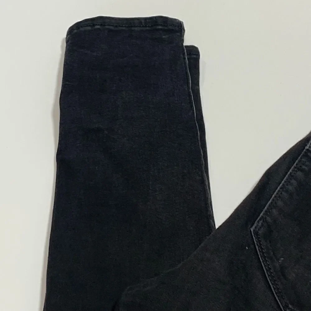 Old Navy Women's Jeans Rockstar Skinny Mid-Rise Slim Fit Black Dark Wash Size 4R